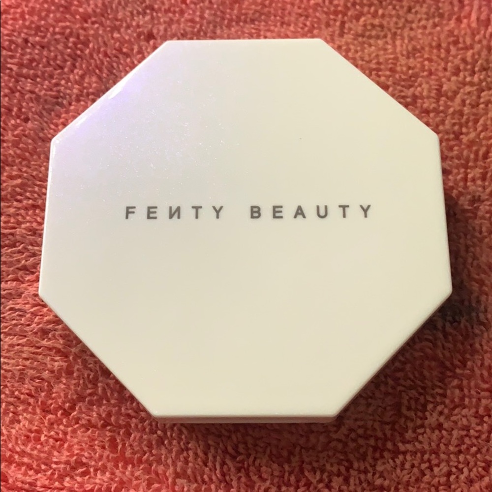 Fenty Beauty Highlighter